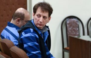 مرخصی که بابک زنجانی استفاده می‌کند، تحت نظارت ضابطین قرار دارد