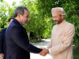 عمان پیشنهادی را برای مدیریت تردد کشتی‌ها در تنگه هرمز تدوین کرده است که بر اساس آن، رفت‌وآمد دریایی از طریق دو مسیر جداگانه با مدیریت مستقل انجام خواهد شد
