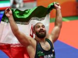 امیرحسین زارع به مدال طلای وزن ۱۲۵ کیلوگرم کشتی آزاد بازی‌های آسیایی ناگویا دست یافت تا طلای چهاردهم برای کاروان ایران کسب شود